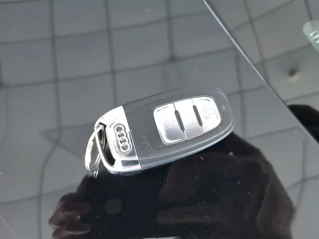 Audi A6L New Energy 2018 40 e-tron фото 8