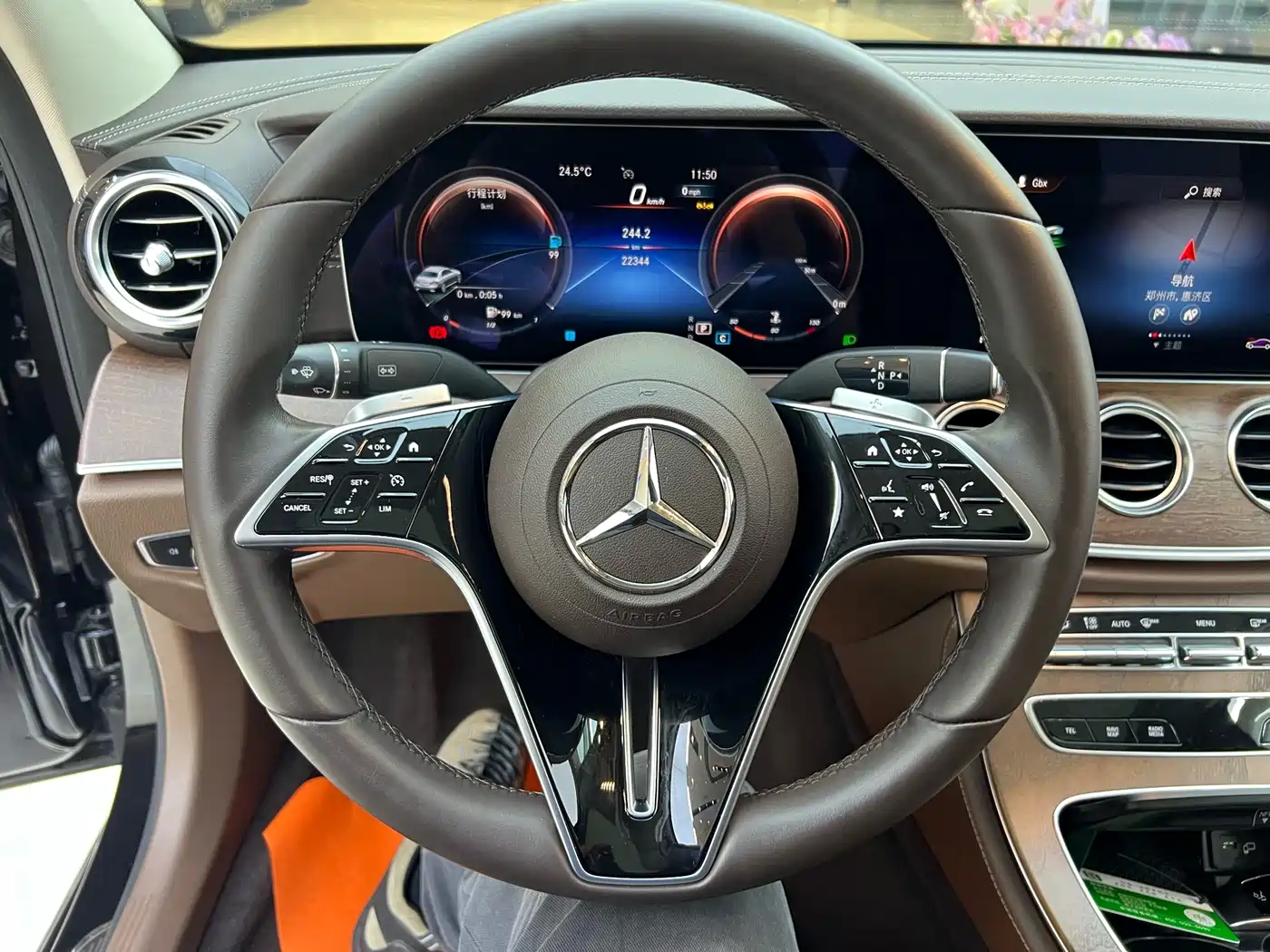 Mercedes-Benz E-Class 2023 E 260 L фото 15