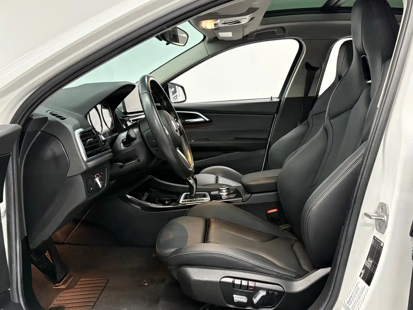 BMW 1 Series 2021 125i M Sport Black Night Edition фото 4