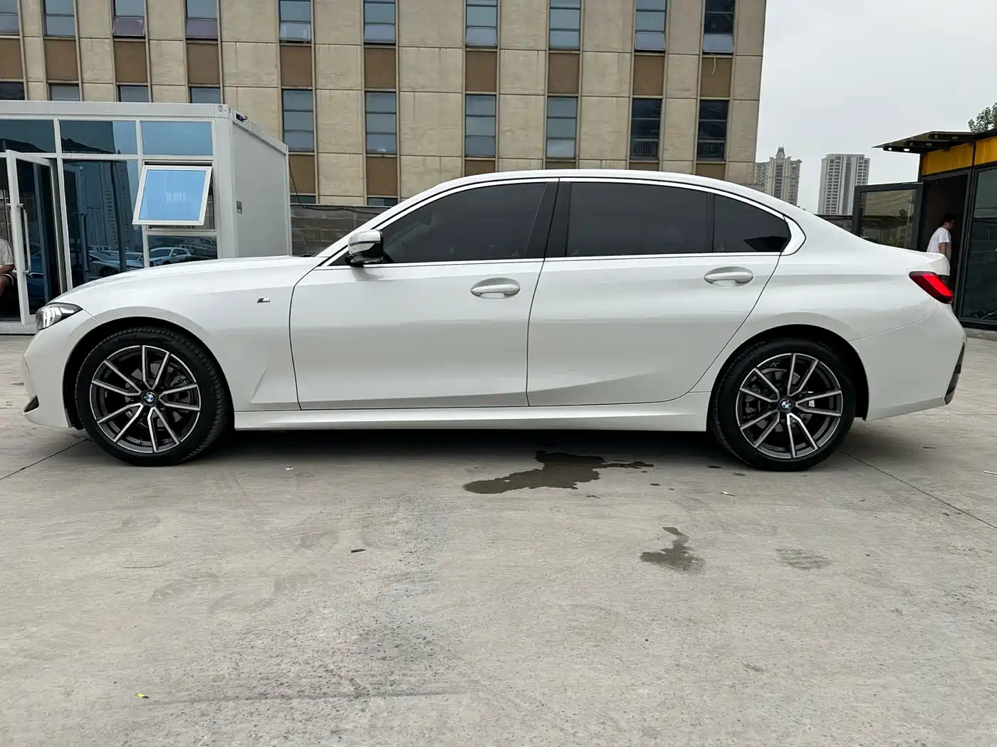 BMW 3 Series 2023 320Li M Sport Package фото 3