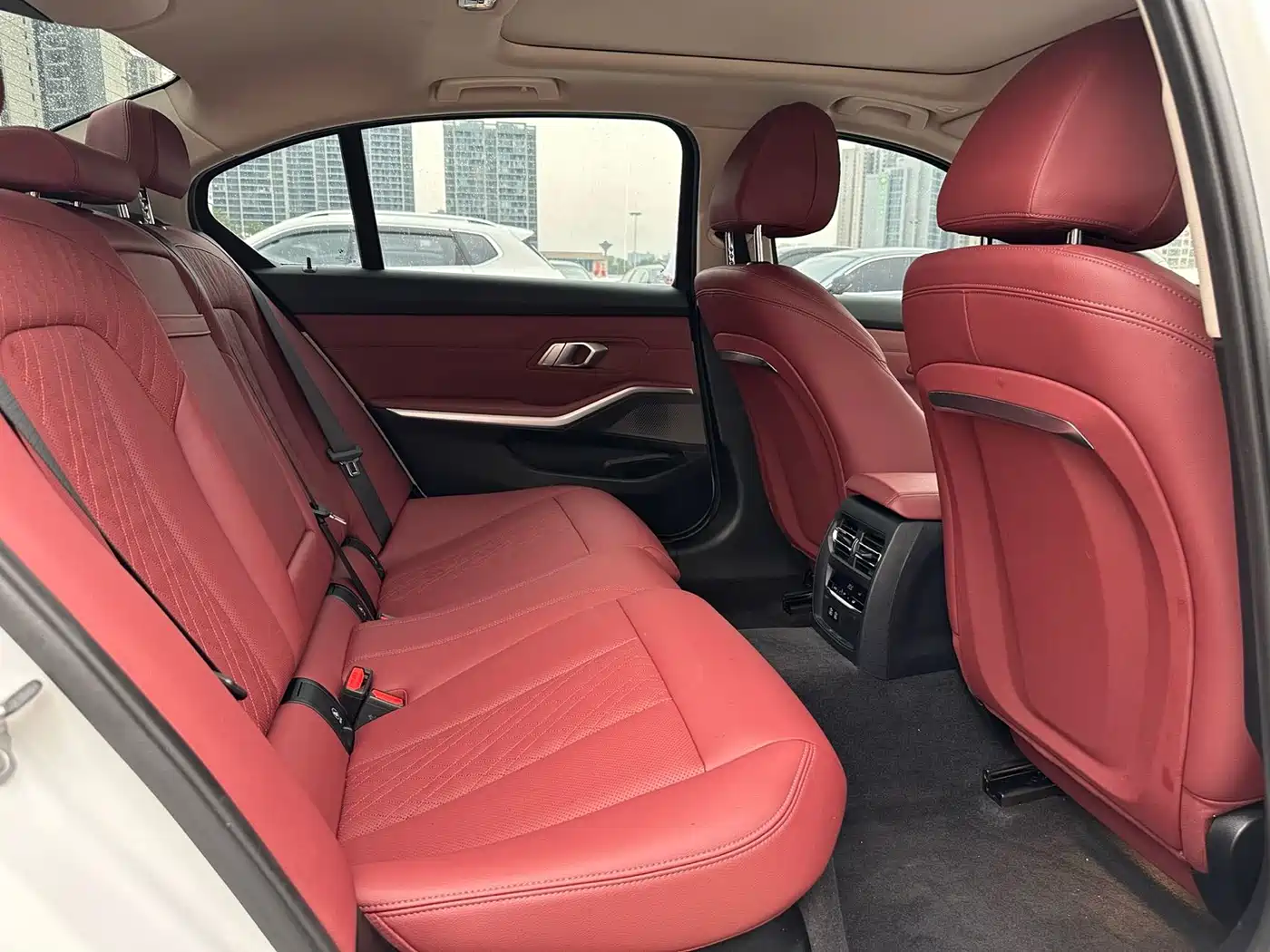 BMW 3 Series 2023 320Li M Sport Package фото 16