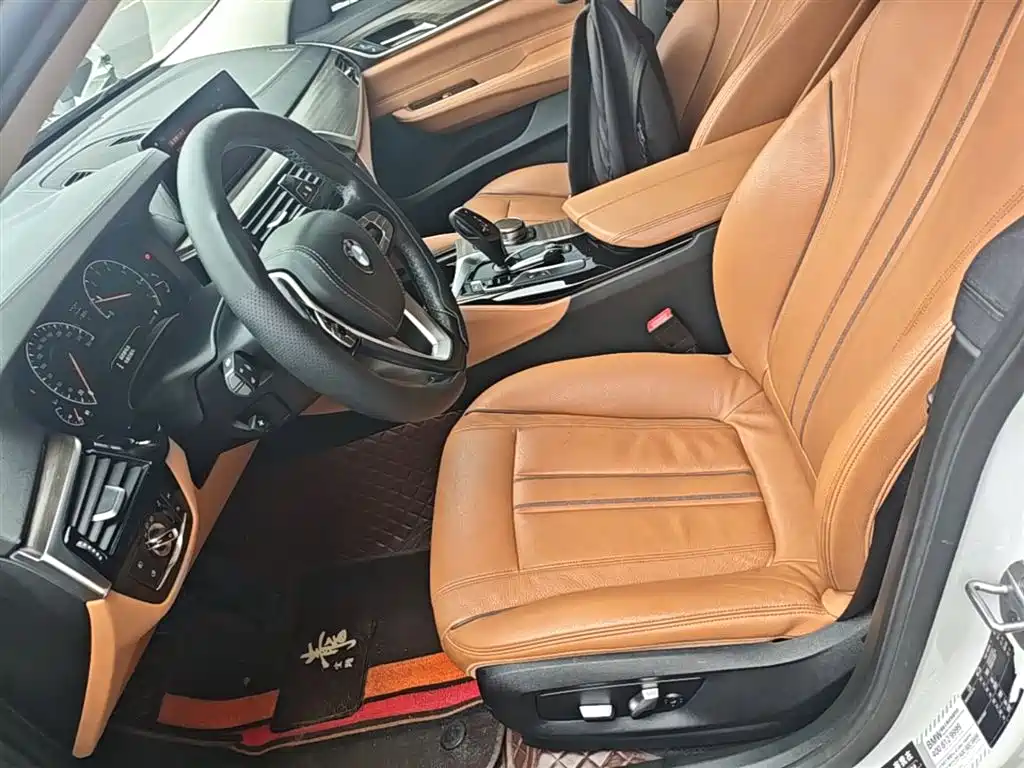 BMW 6 Series GT 2019 630i Luxury Design Package фото 15