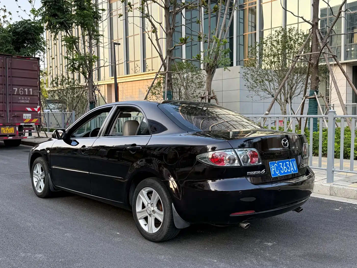 Photo 13 - Mazda 6