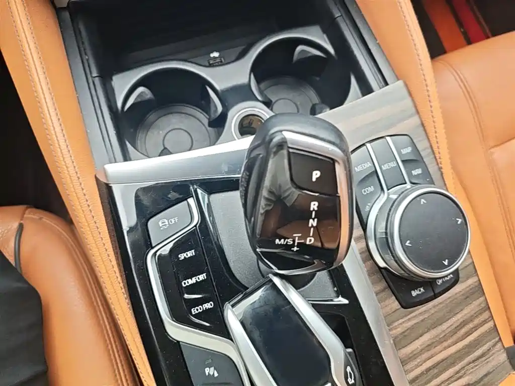 BMW 6 Series GT 2019 630i Luxury Design Package фото 14
