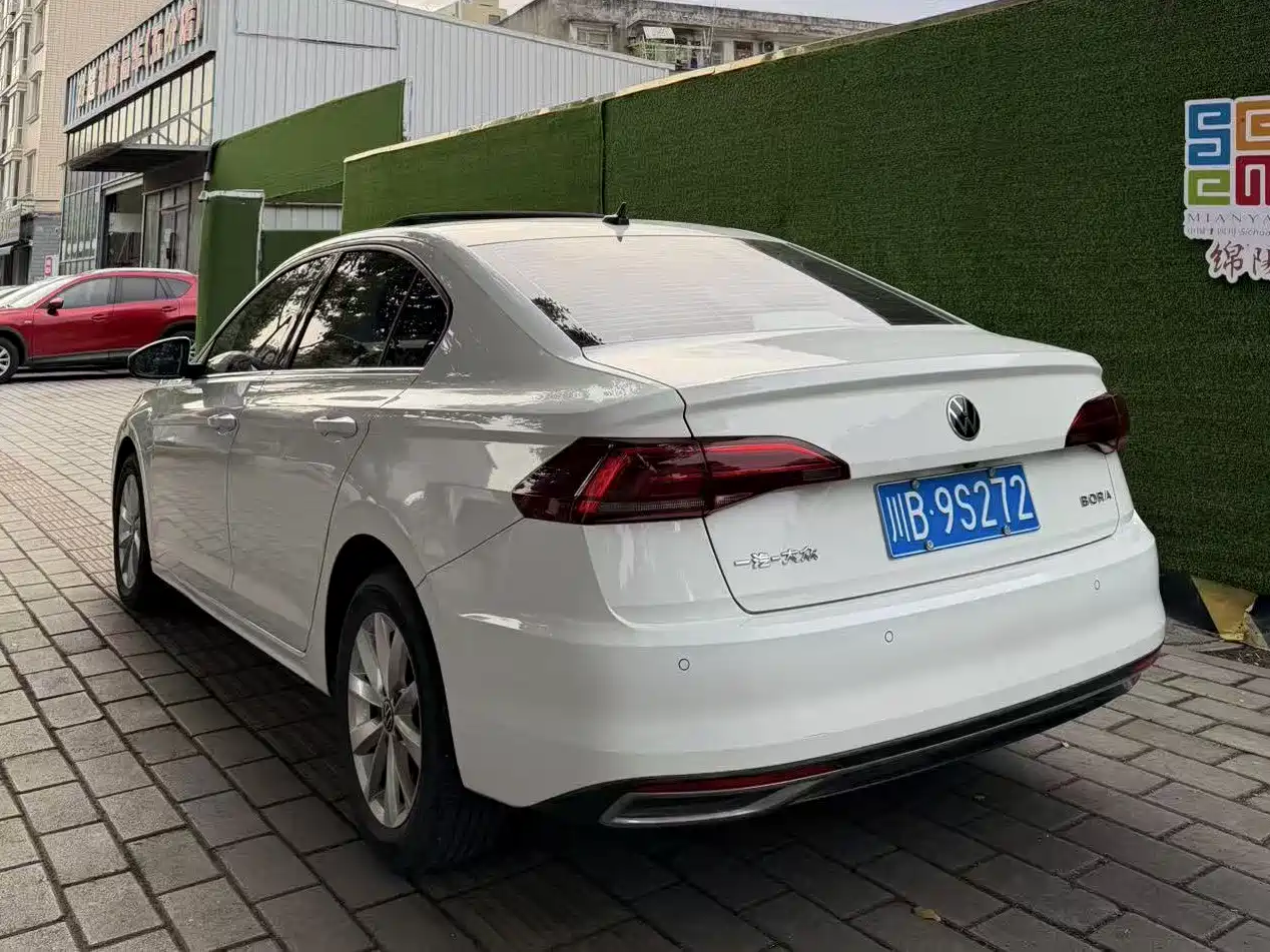 Volkswagen Bora 2021 1.5L Automatic Elite Smart Edition фото 11