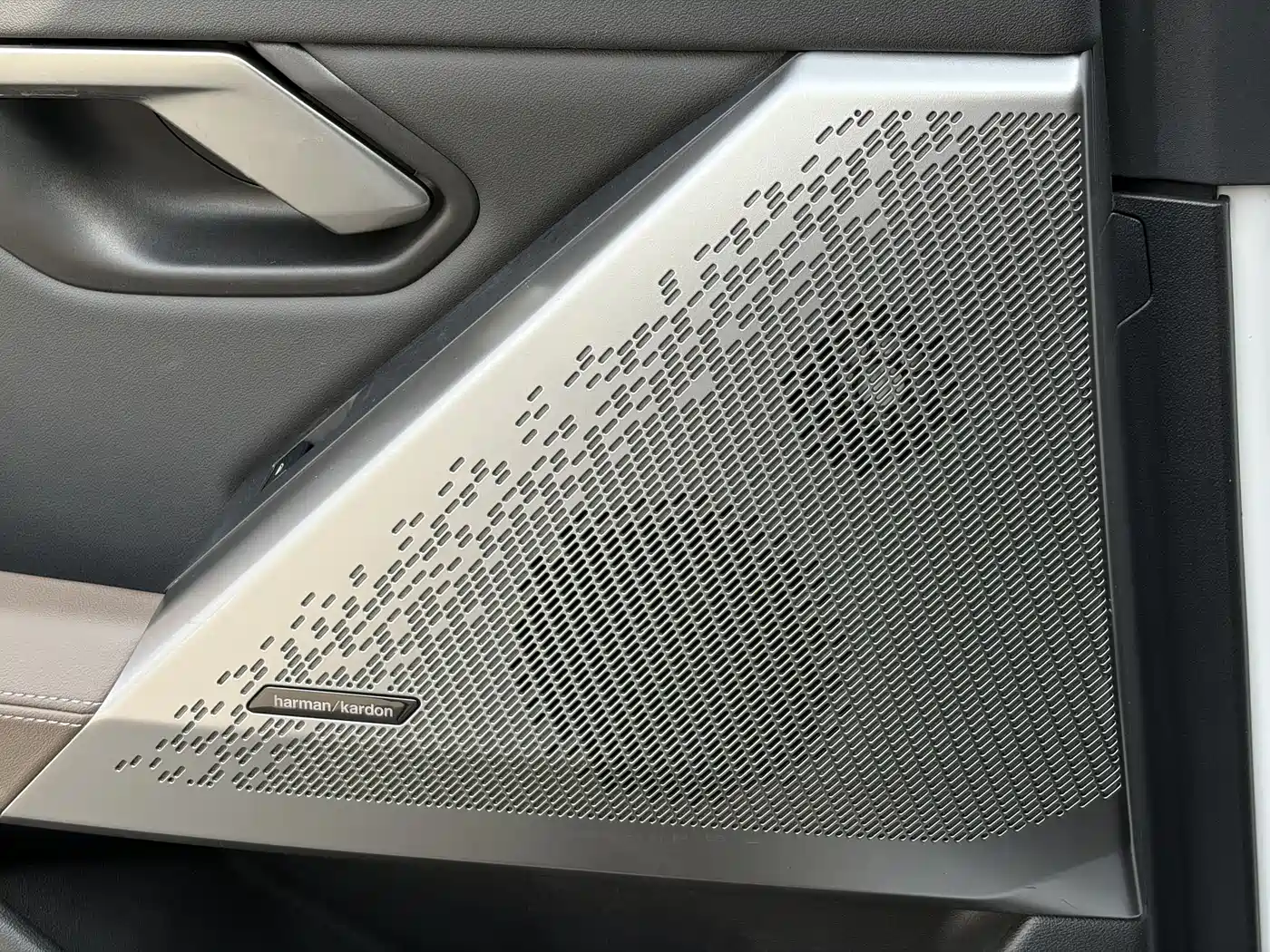 BMW 5 Series 2024 525Li Luxury Package фото 10