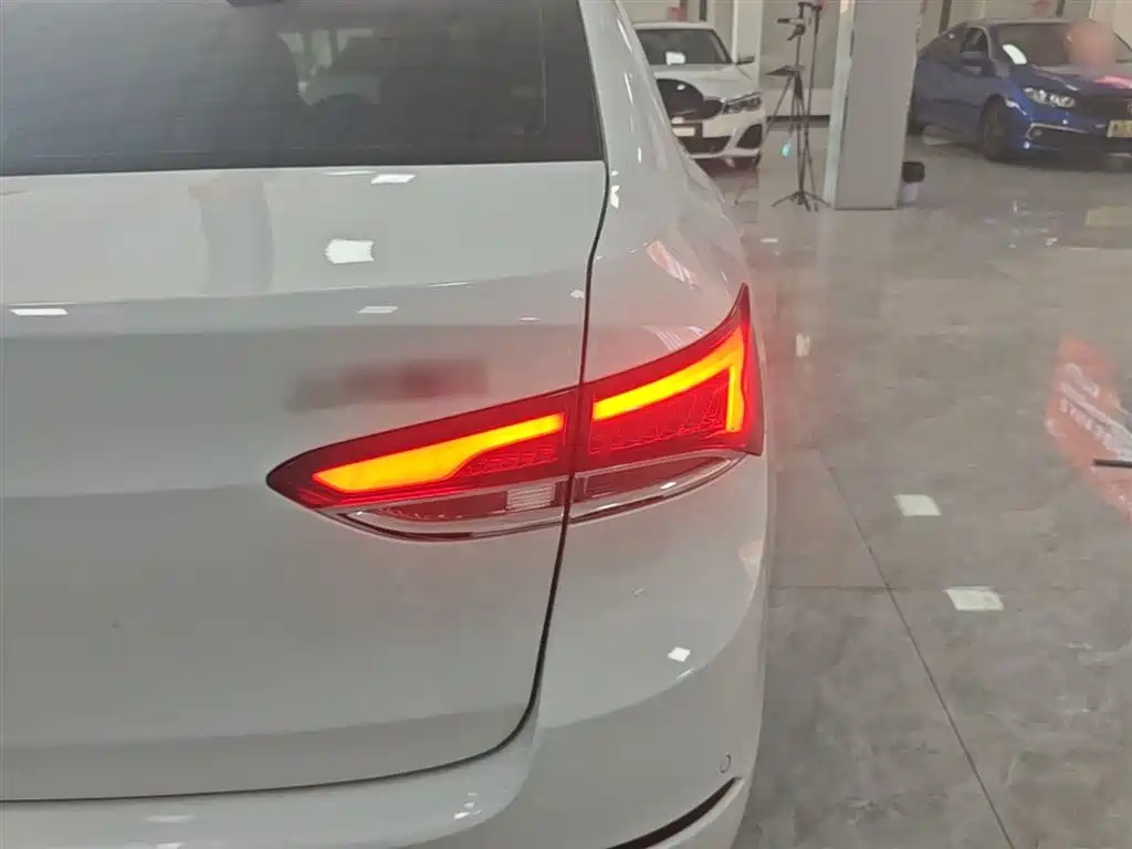 Buick Excelle 2018 15T Dual Clutch Elite (China V) фото 8