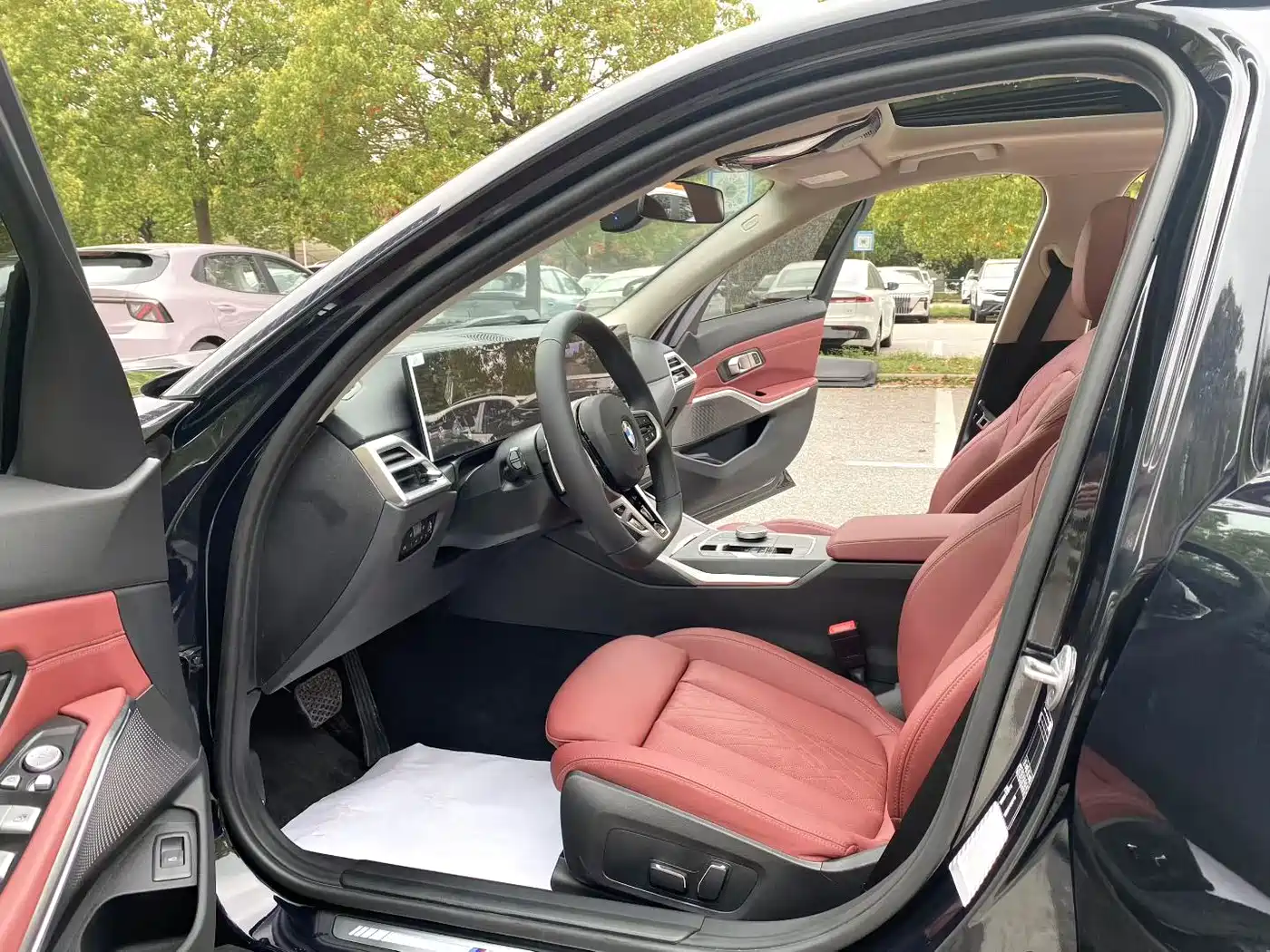 BMW 3 Series 2025 325Li M Sport Package фото 5