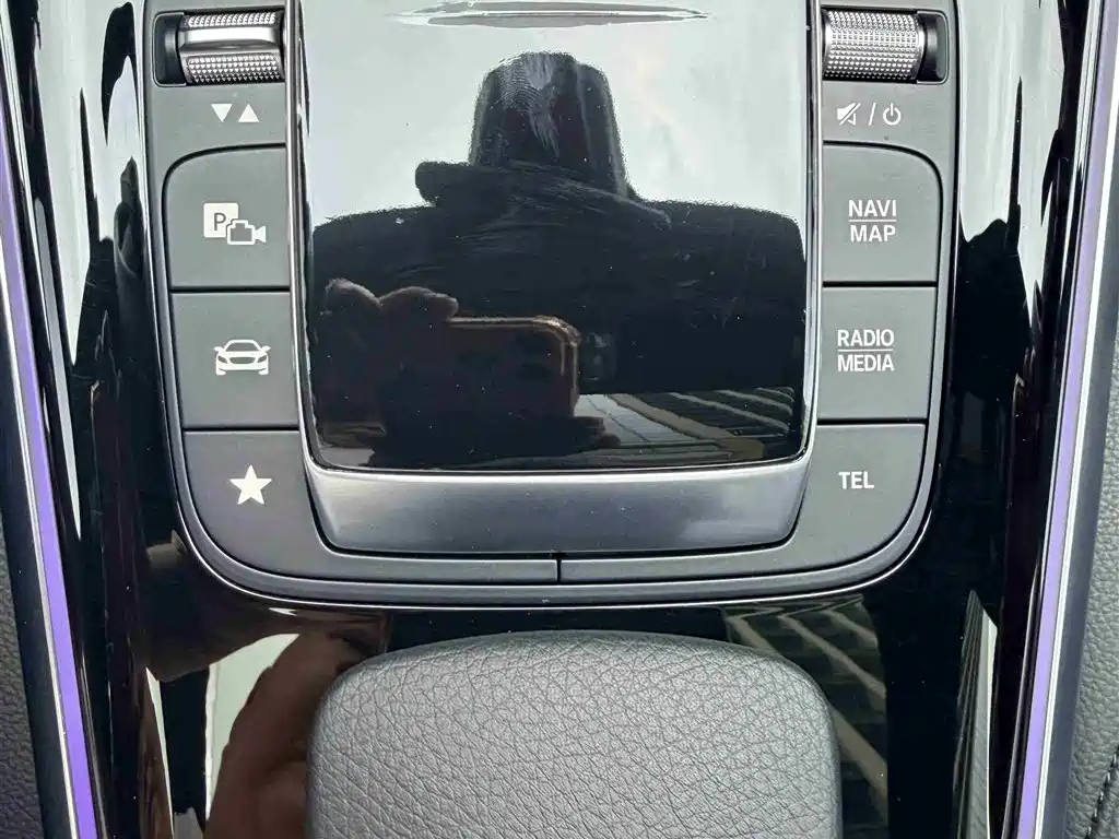 Mercedes-Benz GLB 2023 GLB 220 Dynamic фото 26