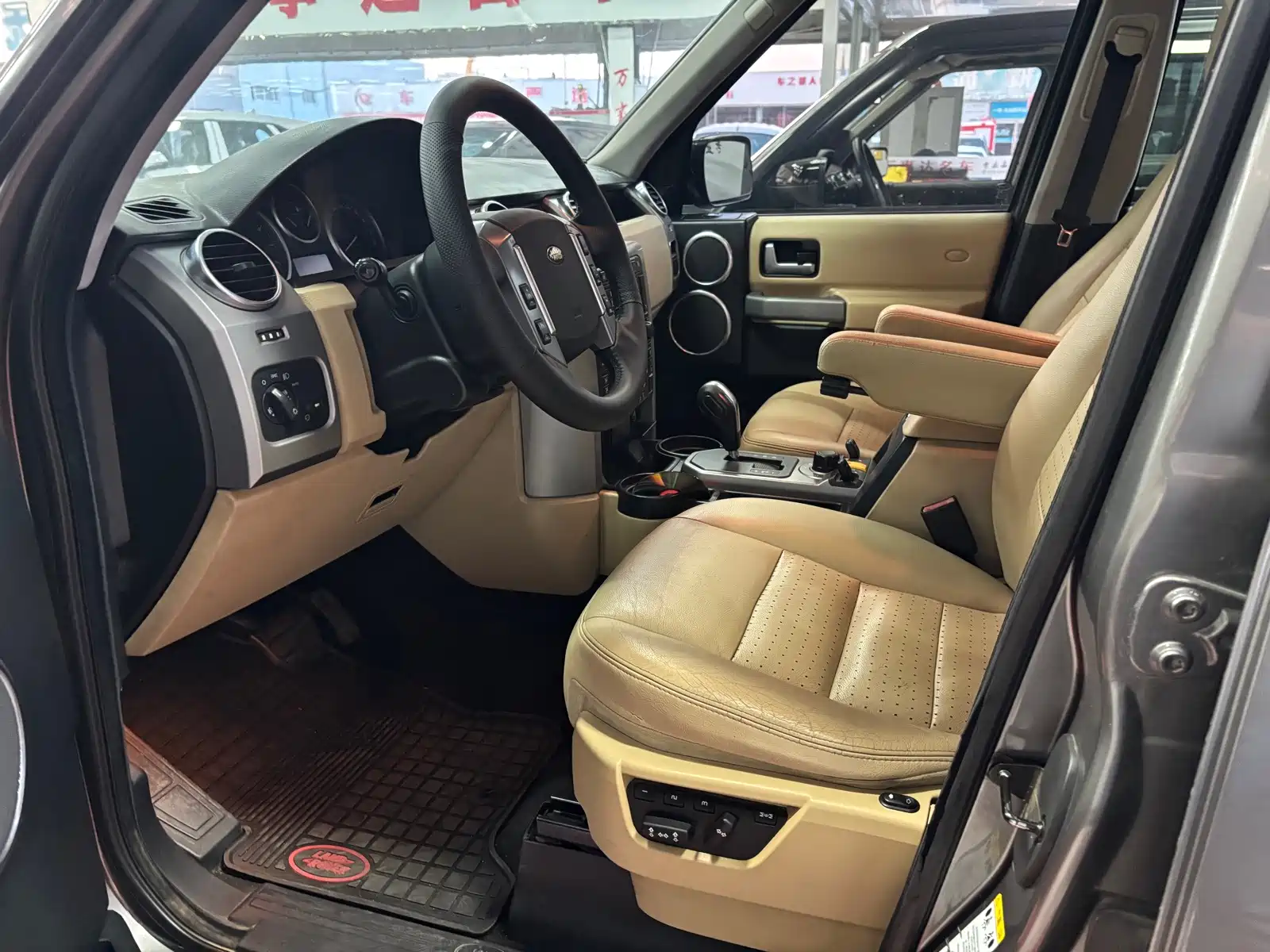 Фото 2 - Land Rover Discovery