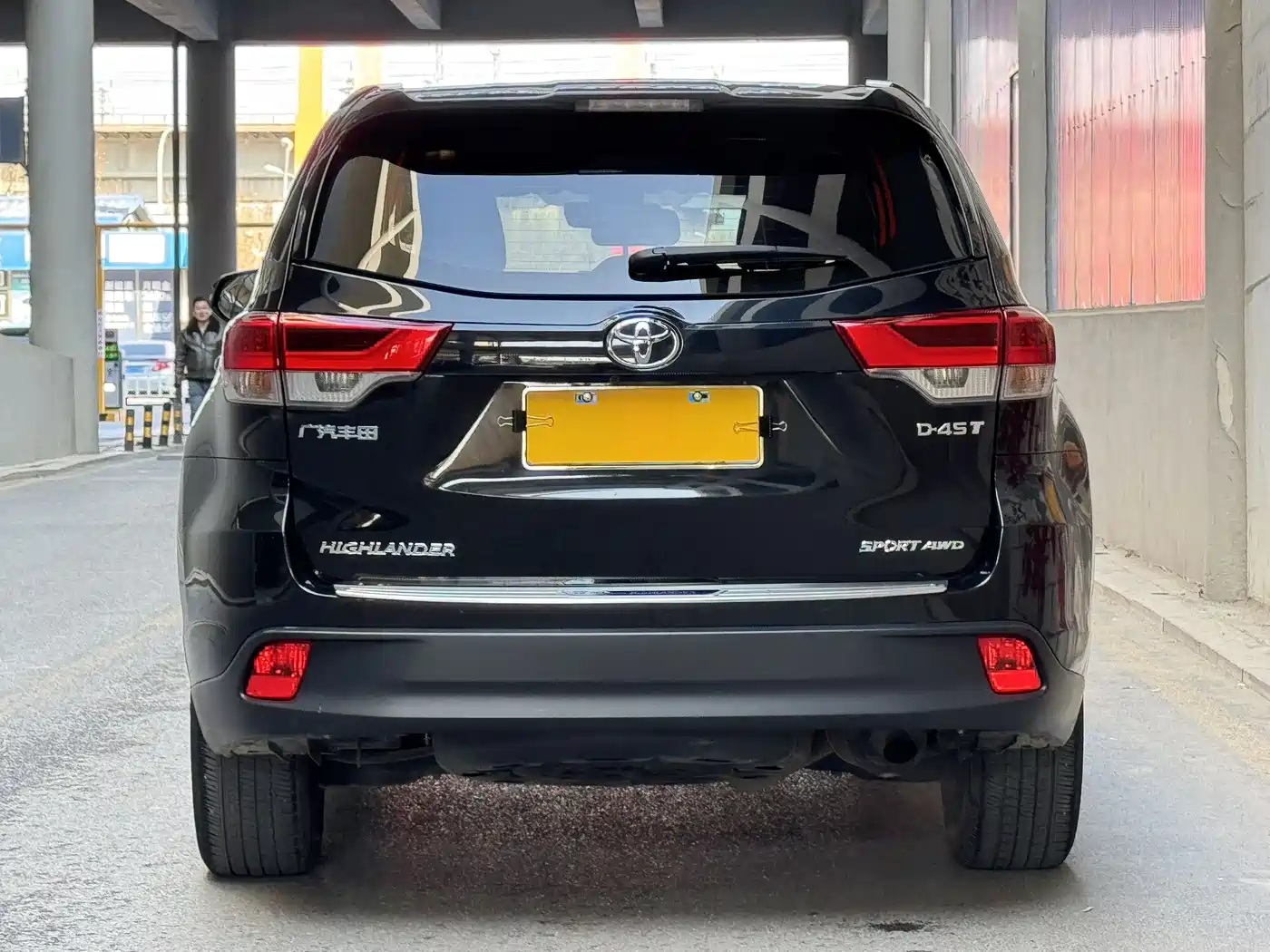 TOYOTA HIGHLANDER
