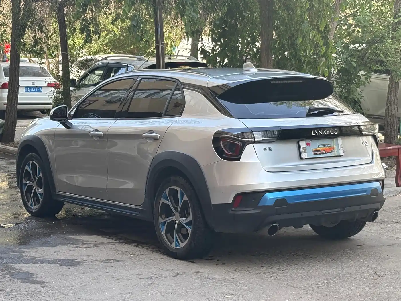 Lynk & Co 02 2019 Model 2.0T Automatic 2WD Funky Music Edition фото 10