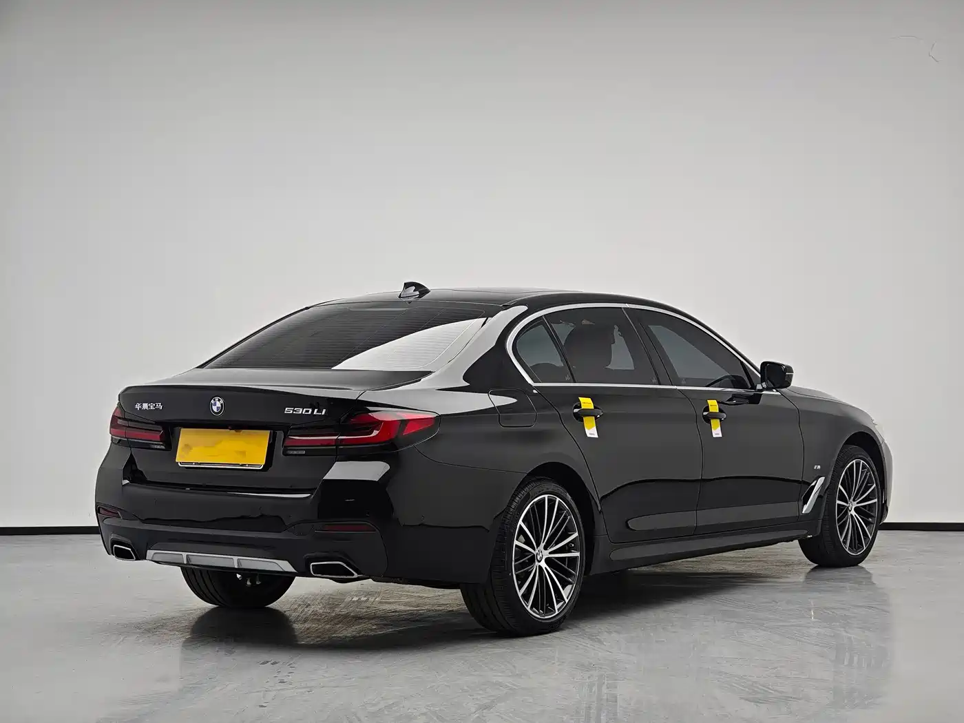 BMW 5 Series 2023 Facelift 530Li Leading M Sport Package фото 4