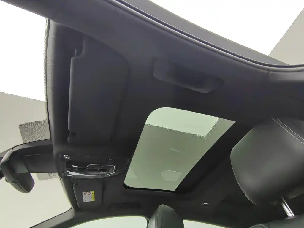 Фото 14 - Audi A6L