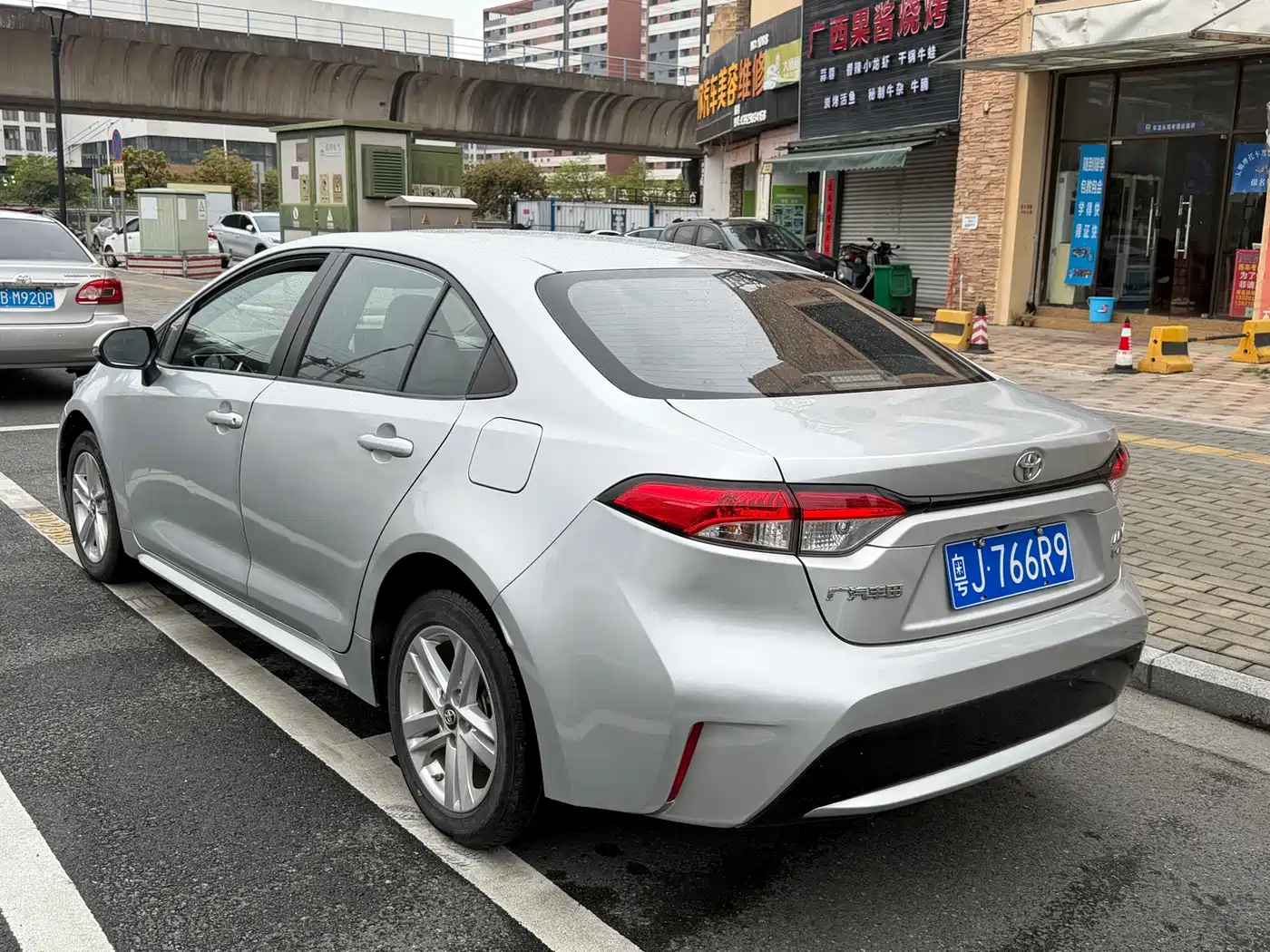 Toyota Levin 2021 185T CVT Luxury Edition фото 4
