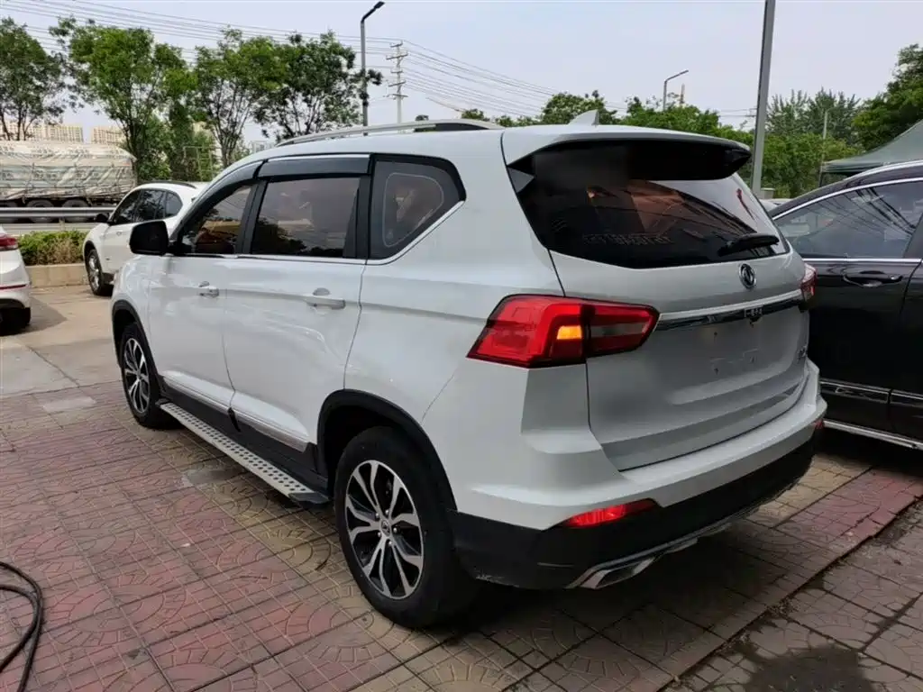Dongfeng Fengxing Jingyi X5 2019 2017 Joy Series 1.6L CVT Luxury