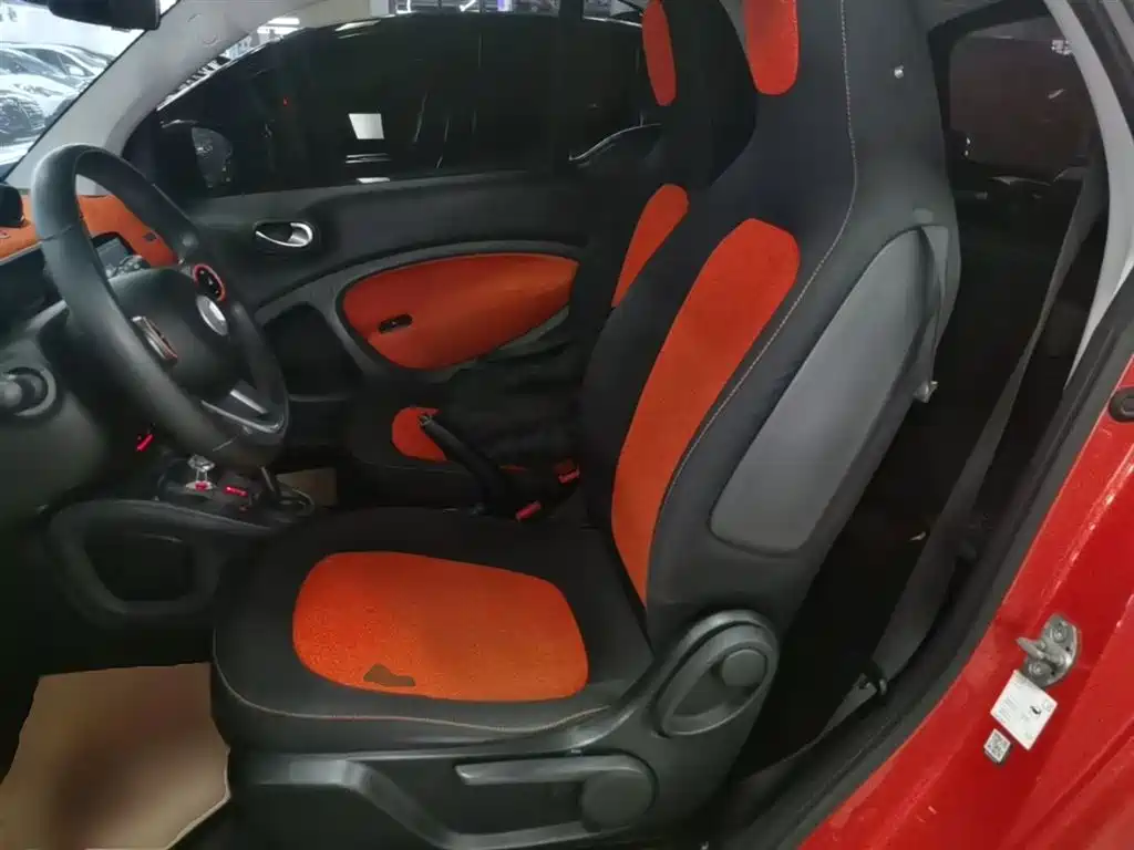 smart fortwo 2015 2015 1.0L 52kW Hardtop Passion Edition