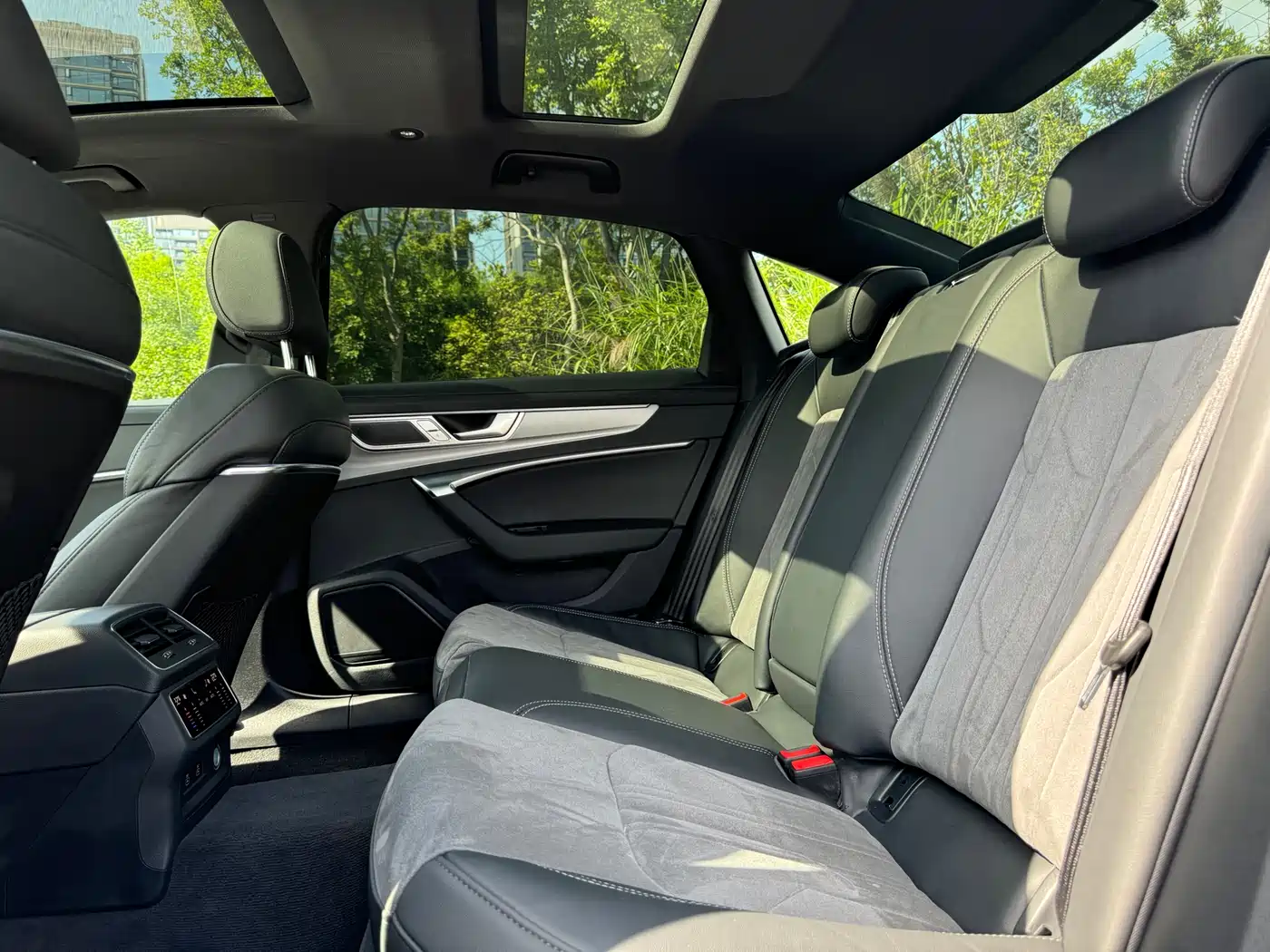 Audi A6L 2024 45 TFSI Premium Elegance фото 13