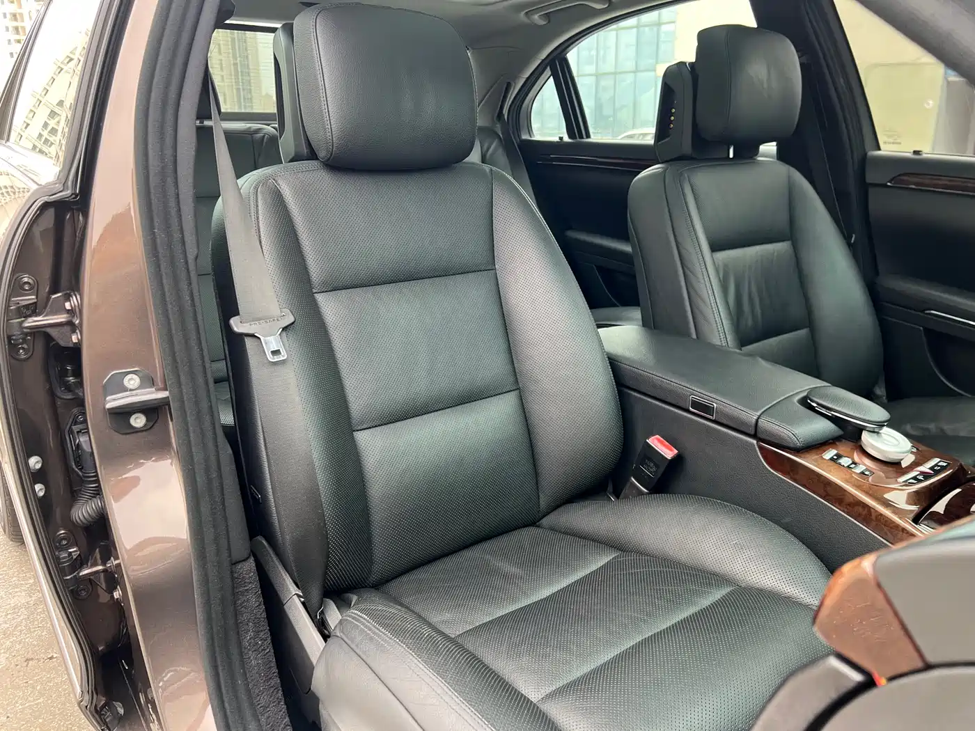 Mercedes-Benz S-Class 2010 Model S 400 L HYBRID фото 16