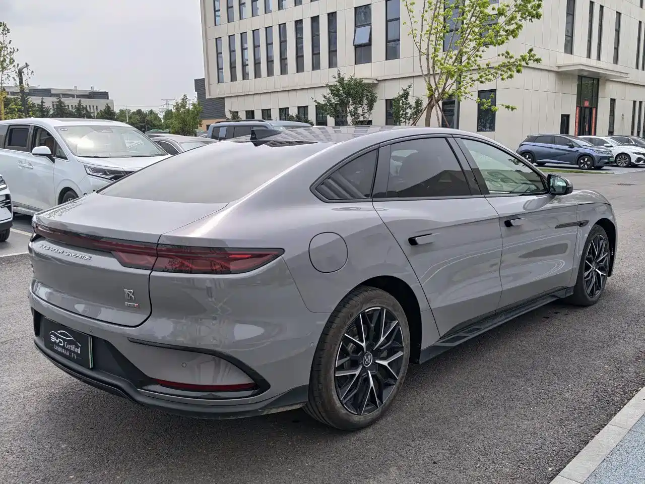 BYD Han 2025 DM-i Smart Driving Edition 125KM LiDAR Flagship фото 9