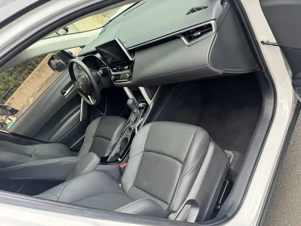 Toyota Frontlander 2022 2022 2.0L CVT Luxury PLUS Edition