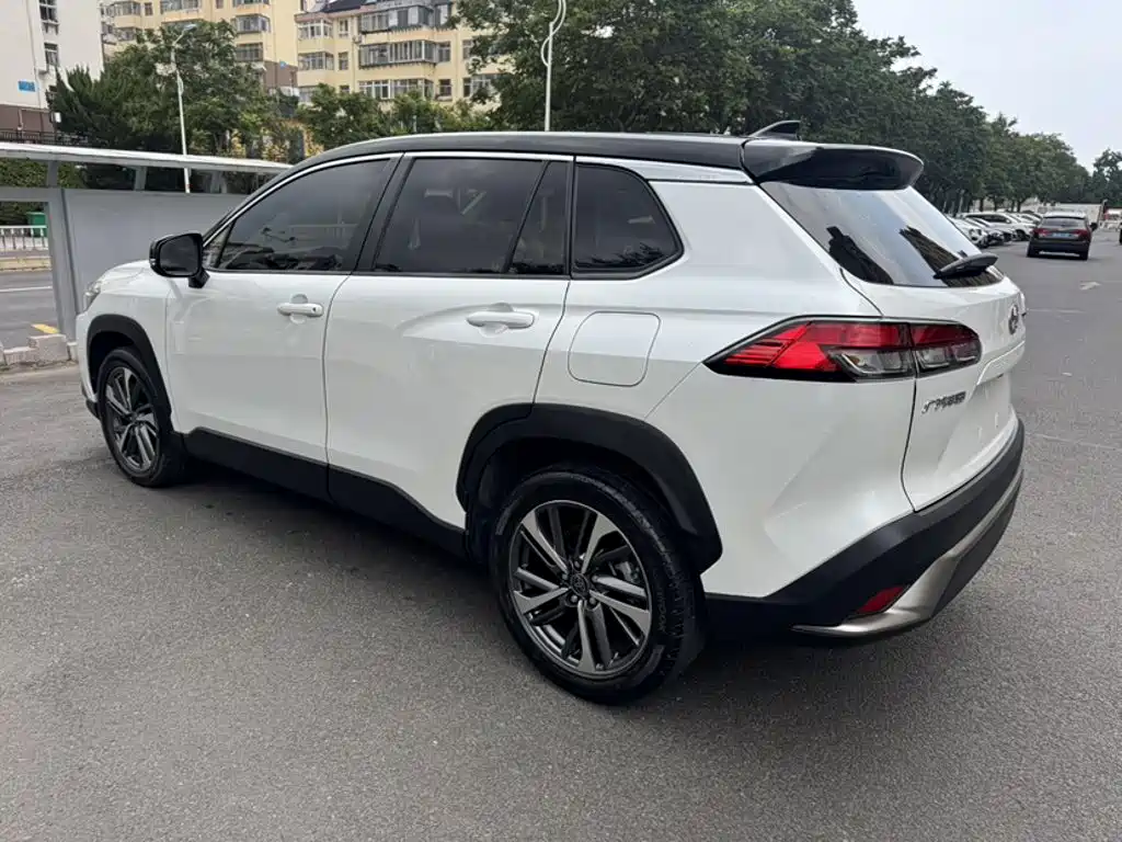 Toyota Frontlander 2022 2022 2.0L CVT Luxury PLUS Edition