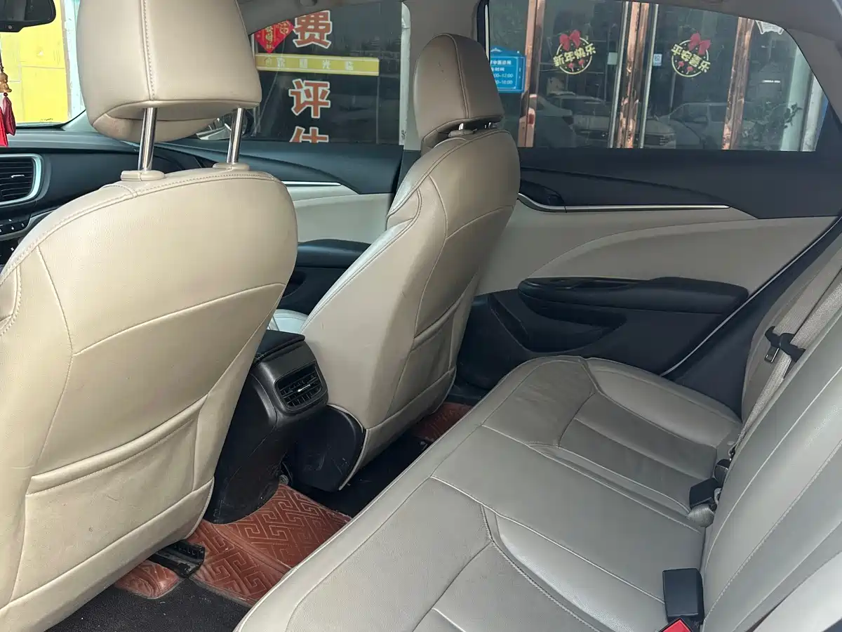 Buick Excelle 2019 15T DCT Connected Elite (China V) фото 8