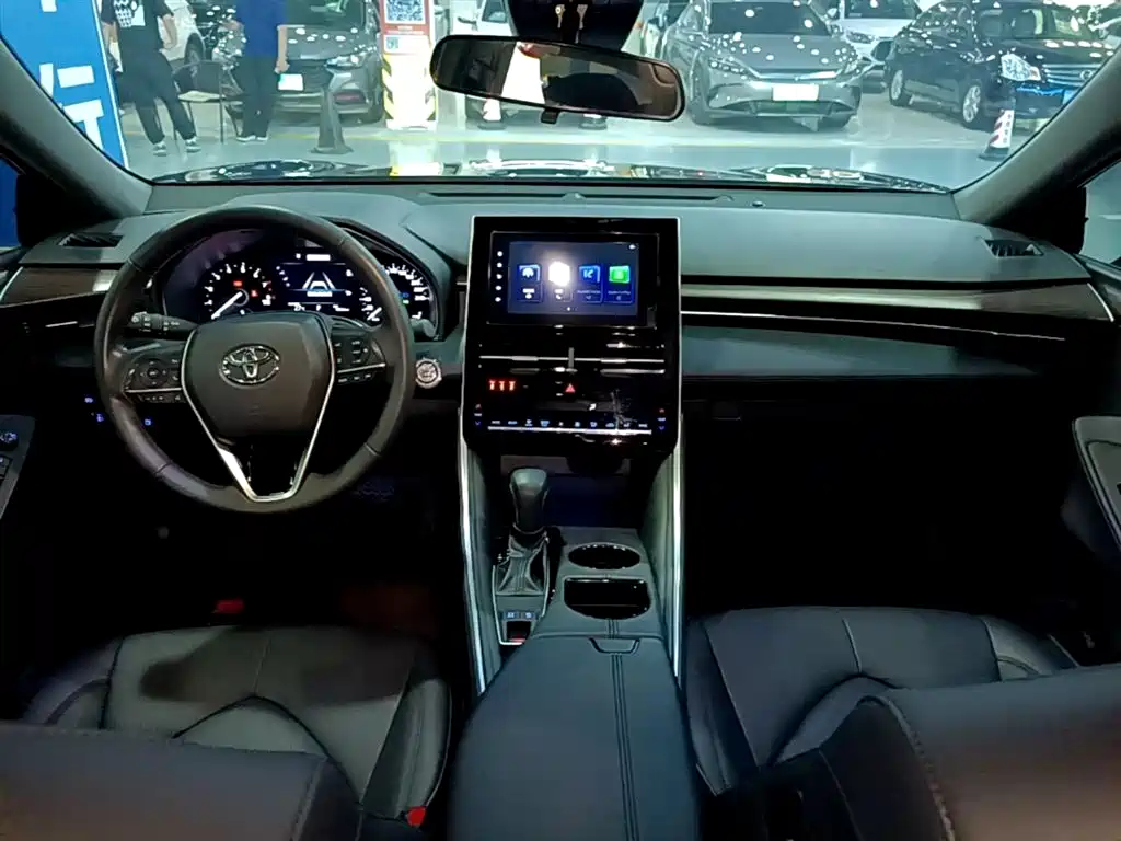 Toyota Avalon 2023 2.0L Premium Selection фото 10