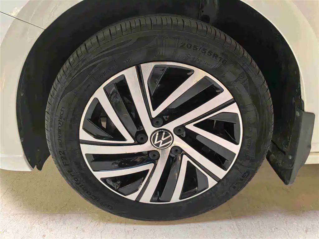 Volkswagen Lavida 2023 280TSI DSG Comfort Edition фото 16