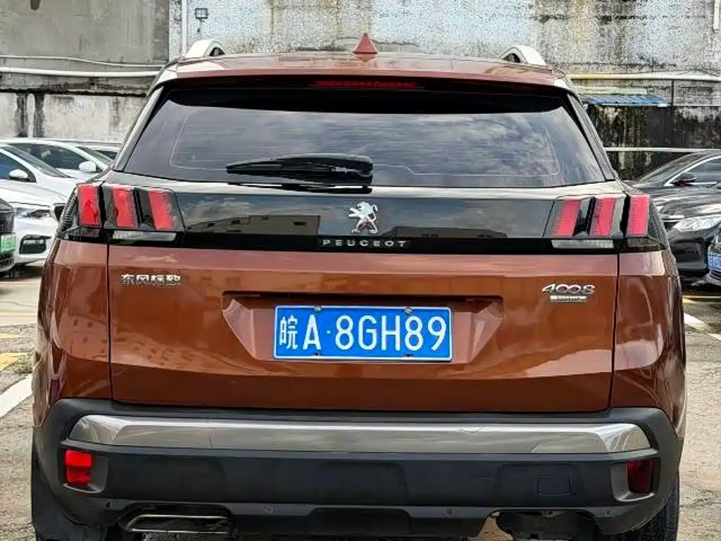 صورة 8 - Peugeot 4008
