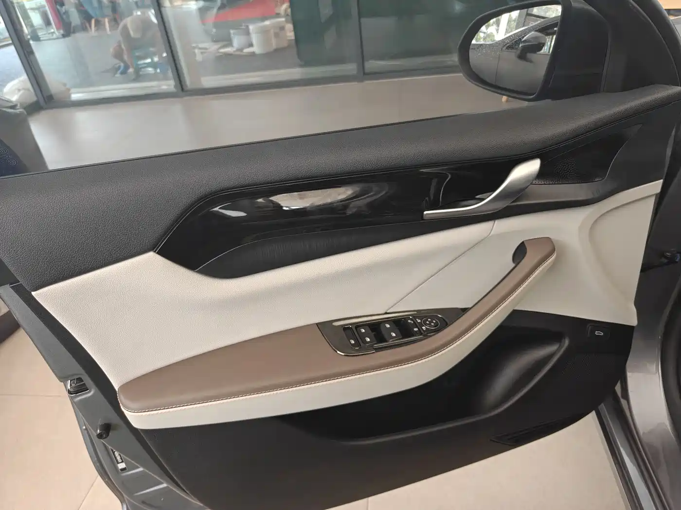 BYD Qin PLUS 2023 Champion Edition DM-i 55KM Leading фото 16