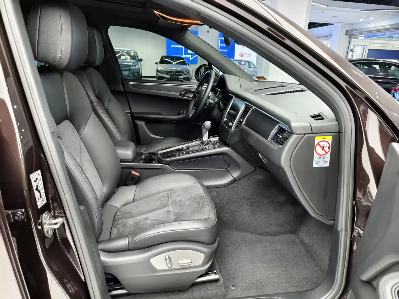 Porsche Macan 2017 Macan 2.0T фото 12