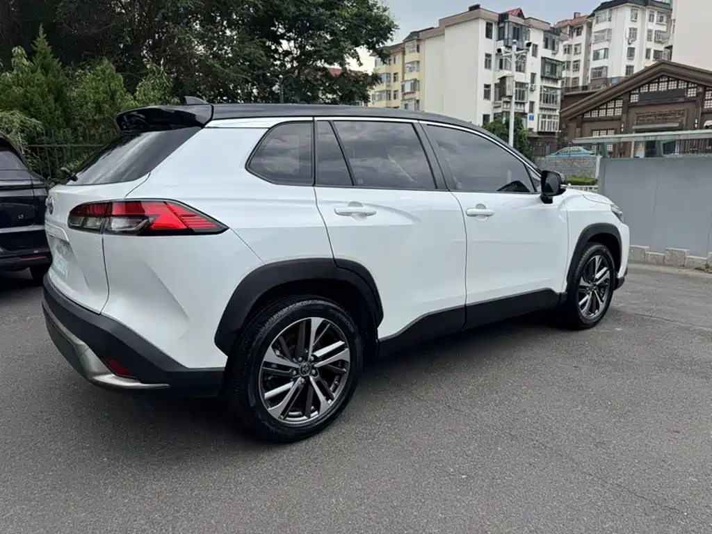 Toyota Frontlander 2022 2022 2.0L CVT Luxury PLUS Edition