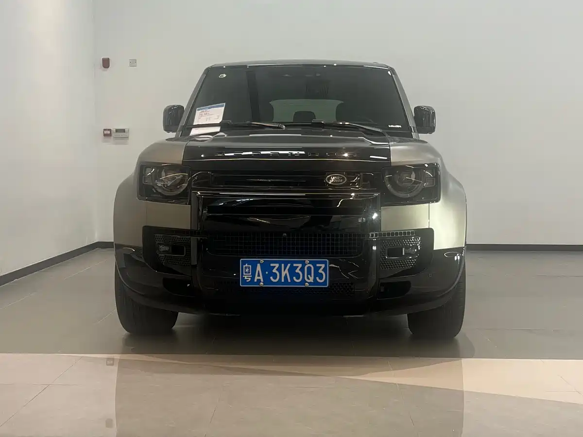 Land Rover Defender 2025 110 3.0T P400 X фото 3