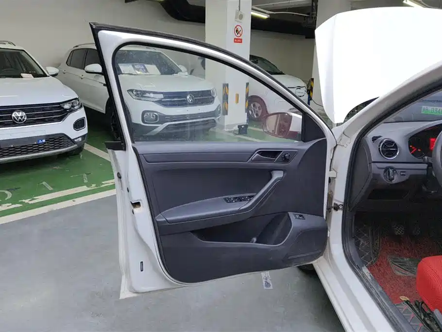 Volkswagen Jetta 2017 1.4L Manual Fashion фото 7