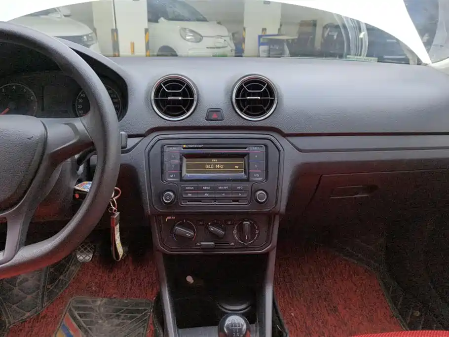 Volkswagen Jetta 2017 1.4L Manual Fashion фото 13