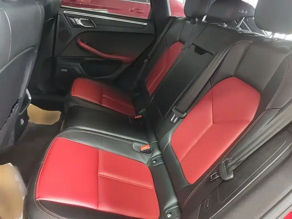 Porsche Macan 2017 Macan 2.0T фото 17