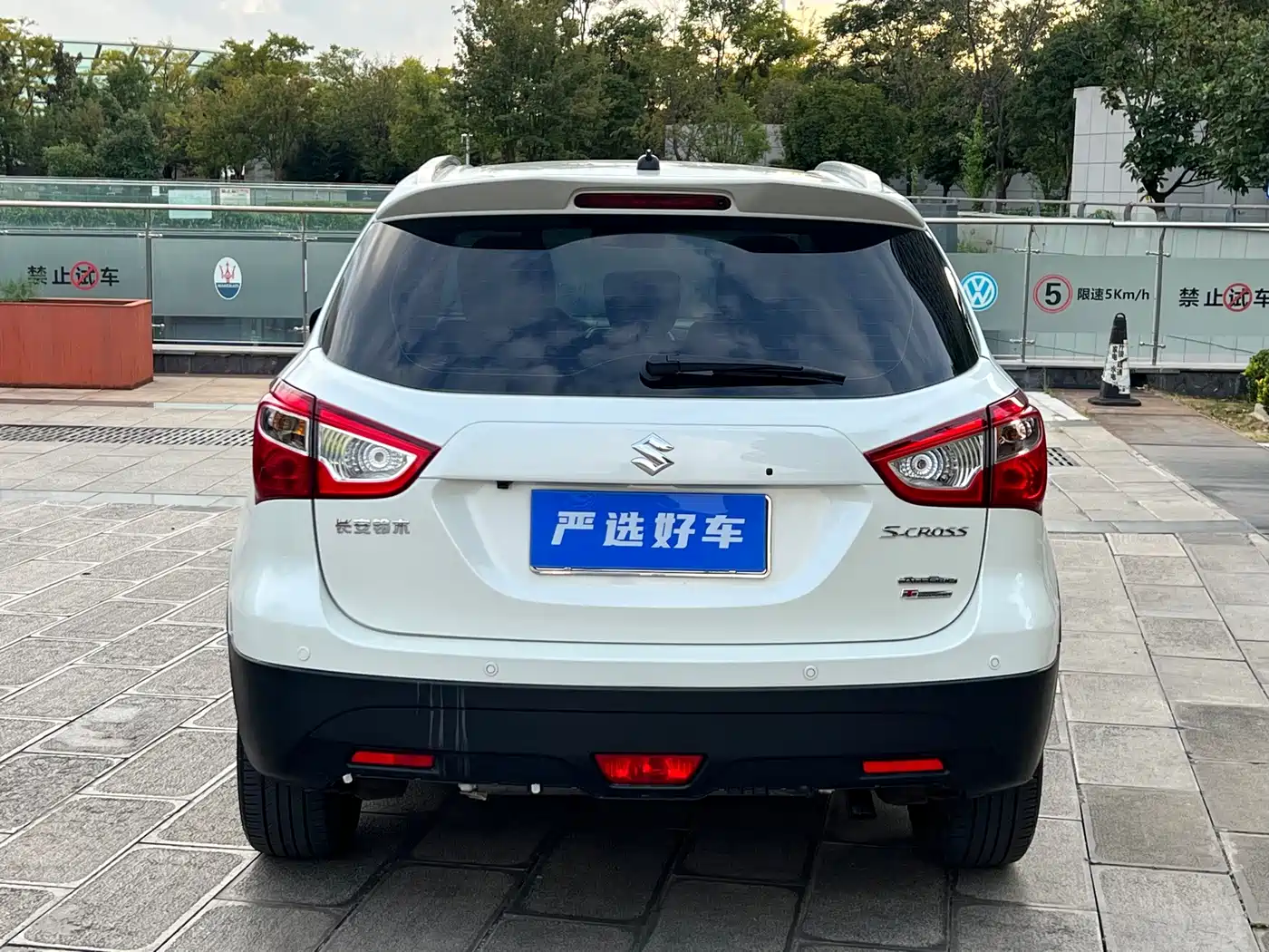 Suzuki SX4 S-Cross 2015 2015 1.4T Automatic AWD Premium