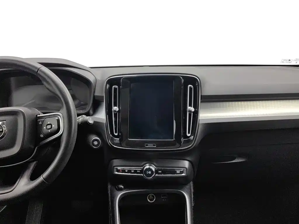 Photo 12 - Volvo XC40
