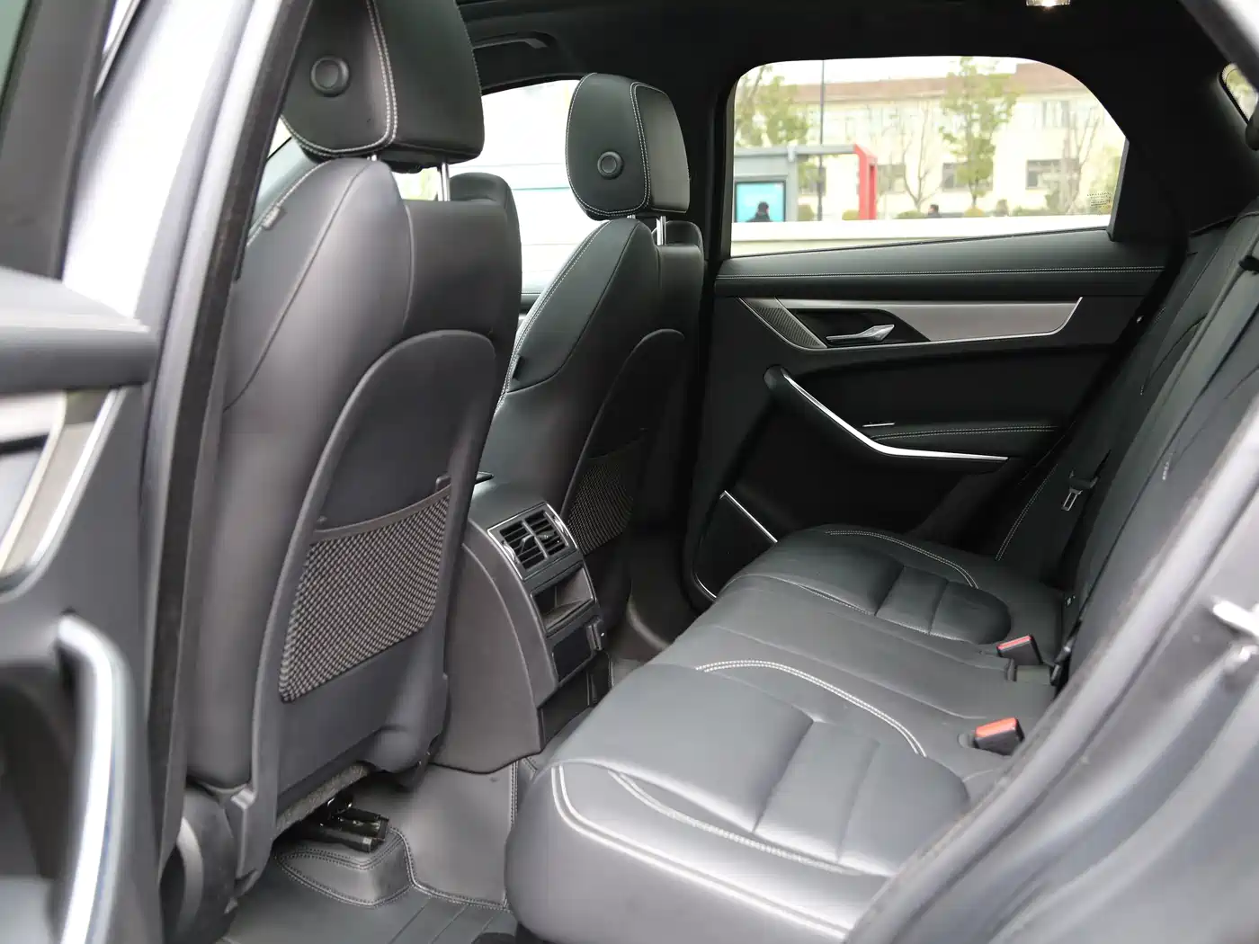 Jaguar F-PACE 2024 2024 P250 R-Dynamic SE