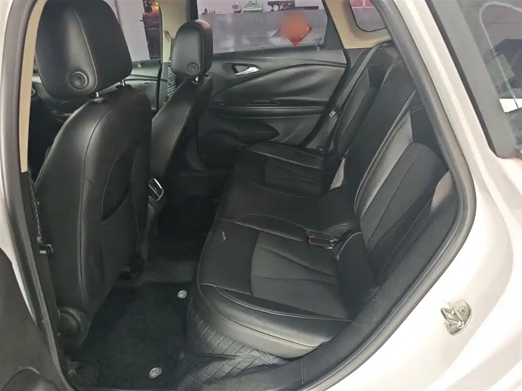 Buick Verano 2018 Sedan 20T Dual Clutch Leading фото 17