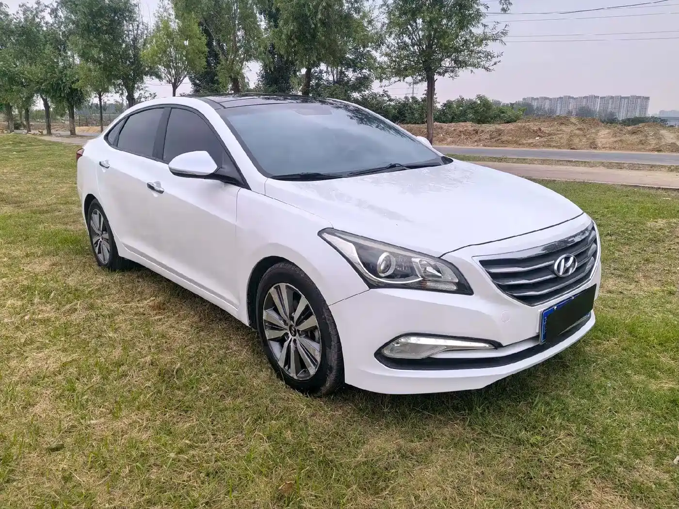 Hyundai Mistra 2016 1.8L Auto Premium DLX фото 3