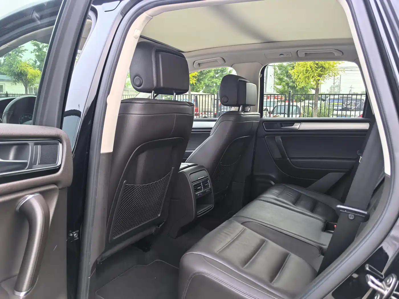Volkswagen Touareg 2017 3.0TSI Explorer Edition фото 19