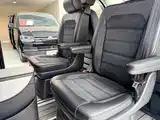 Photo 20 - Volkswagen Multivan