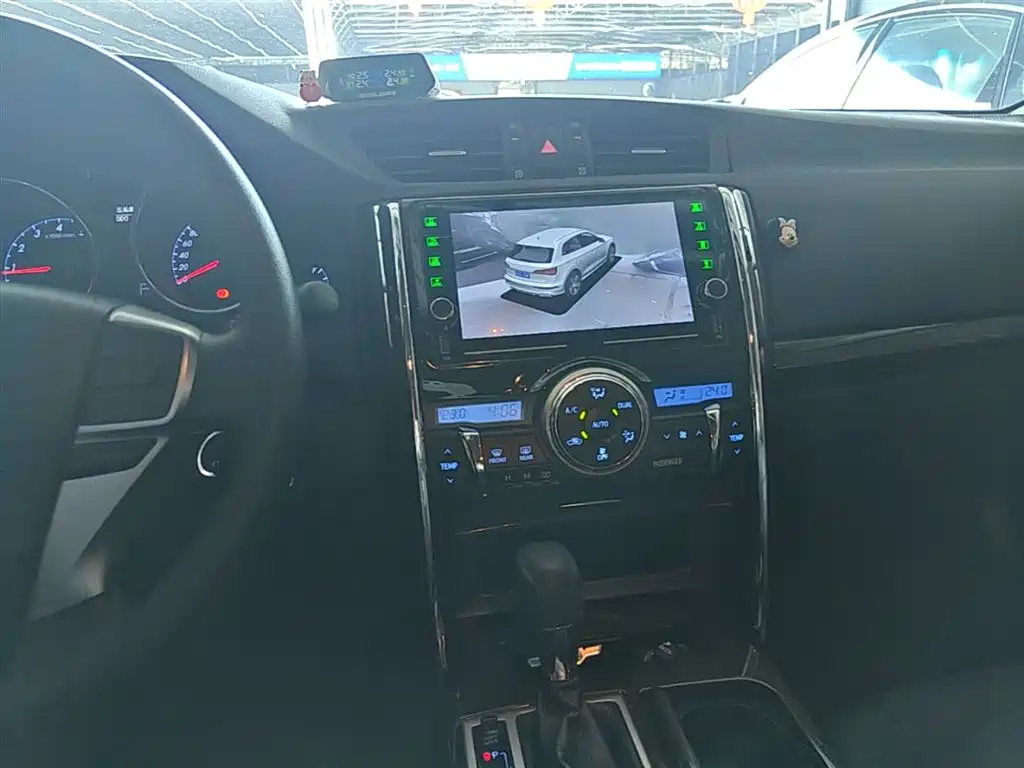 Toyota Reiz 2013 2.5S Elite Edition фото 13