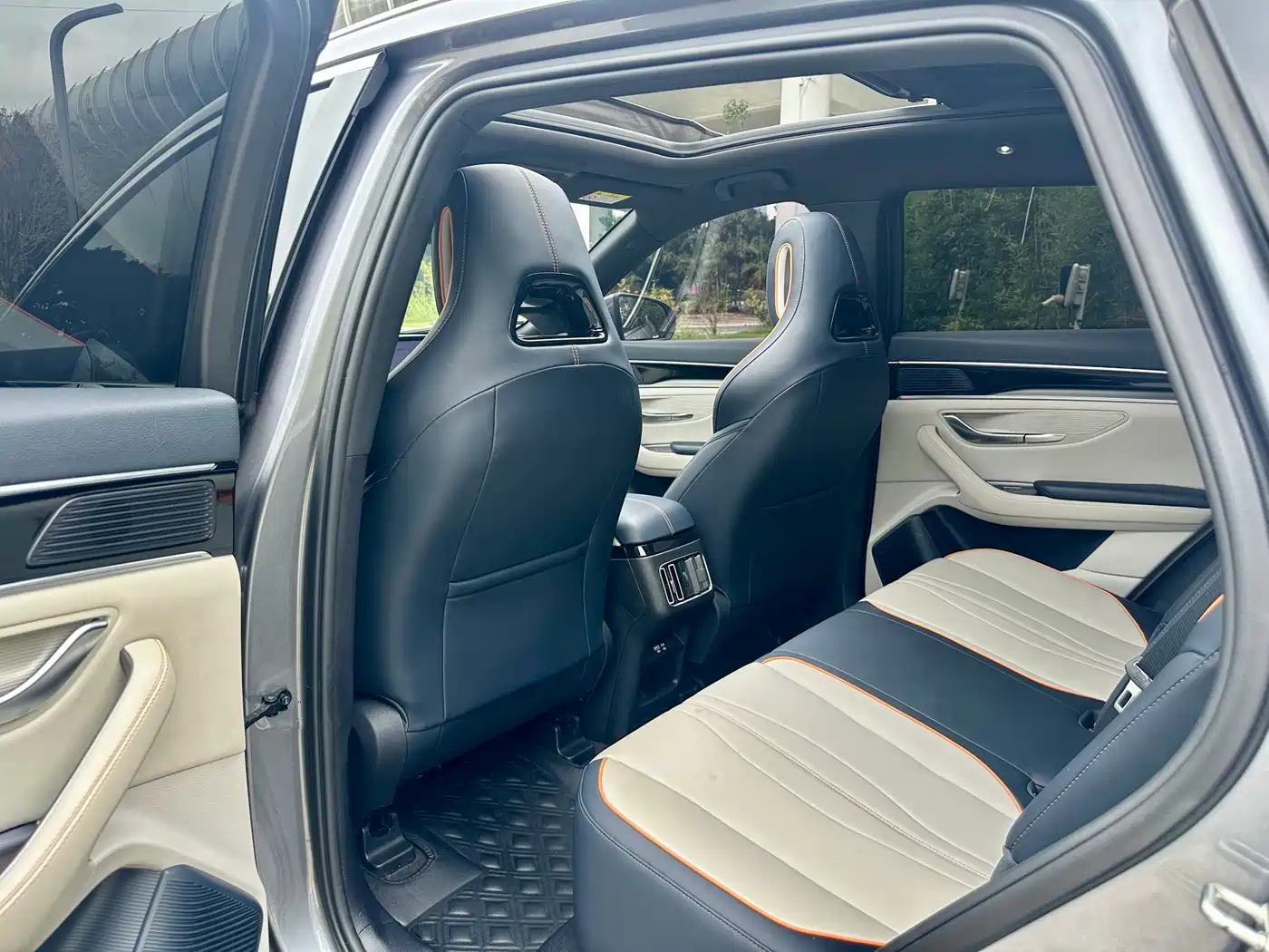 BYD Song PLUS PHEV 2023 Champion Edition DM-i 110KM Flagship фото 7