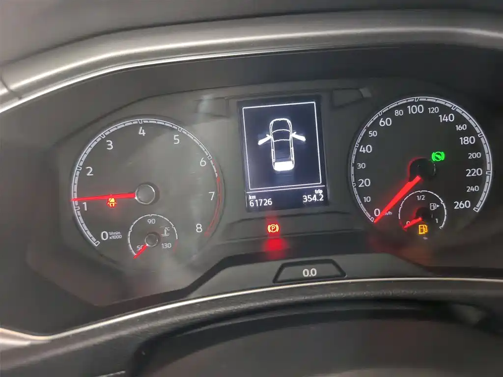 VOLKSWAGEN T-ROC EXPLORING SONGS