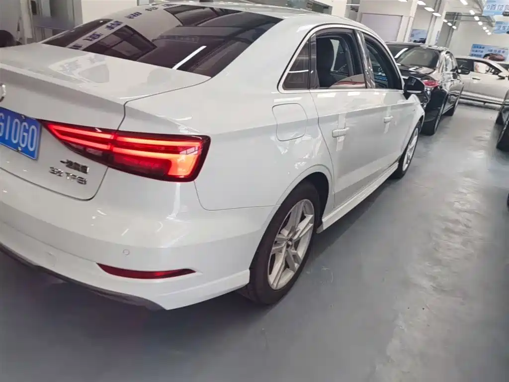 Audi A3 2020 Limousine 35 TFSI Fashion China VI фото 8