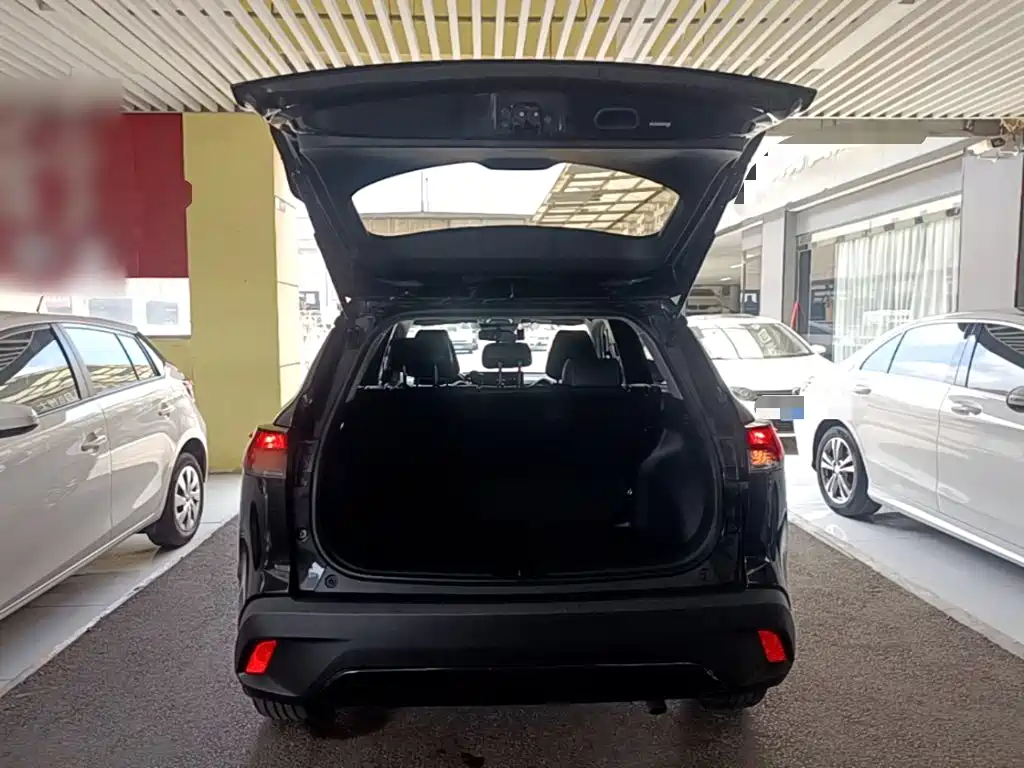 Toyota Corolla Cross 2025 2024 Model 2.0L Pioneer Edition