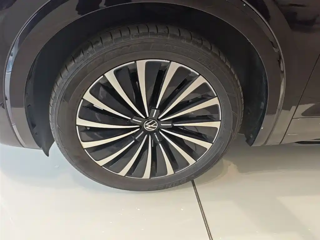 Volkswagen Viloran 2024 380TSI Executive Edition фото 23